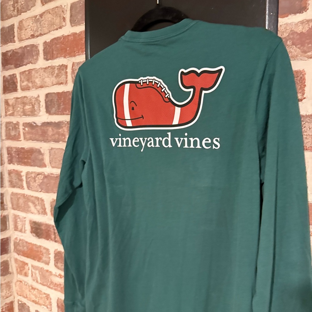 Vineyard Vines Forest Green football Long-Sleeve Pocket Tee with Sleeve Logo - Picture 2 of 3